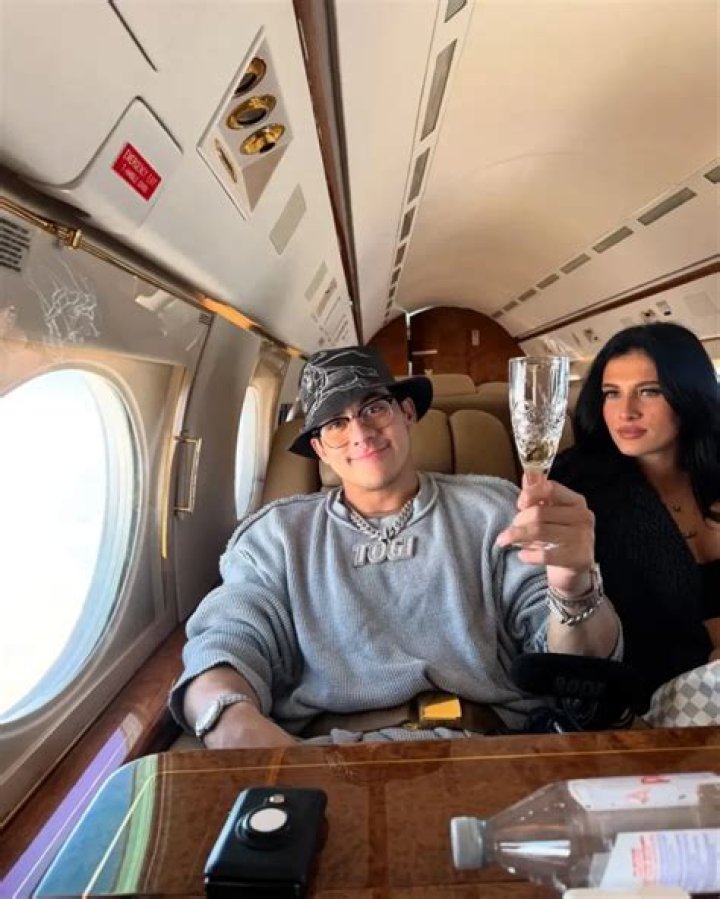 Who Is Shane Lee Yaw Girlfriend? Learn About YouTube Star Relationship Status And Instagram Pictures